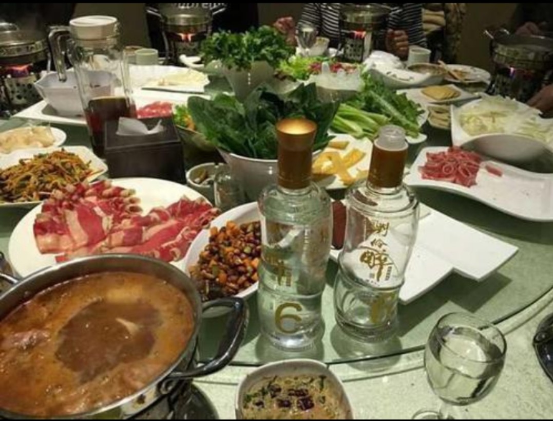 关于昨夜的酒的说说配图「经典」 _qq说说网