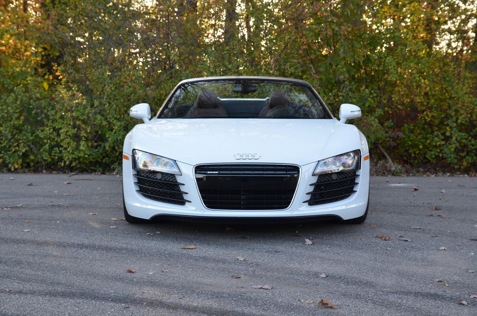 限量53台的2011款手动版奥迪R8 V8 Spyder，曾经的明星座驾