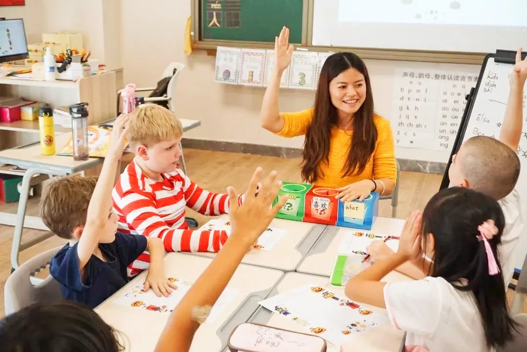 龙华最“神秘”的学校！竟然有550年历史！还是英式教育的典范！