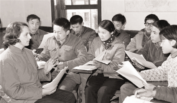 20年前的中专、中师生，相当现在什么学历？可以媲美211、985吗？