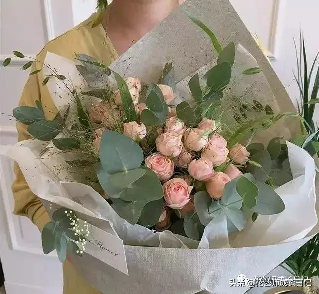 玫瑰数量的含义是什么（玫瑰花数量代表的意义）