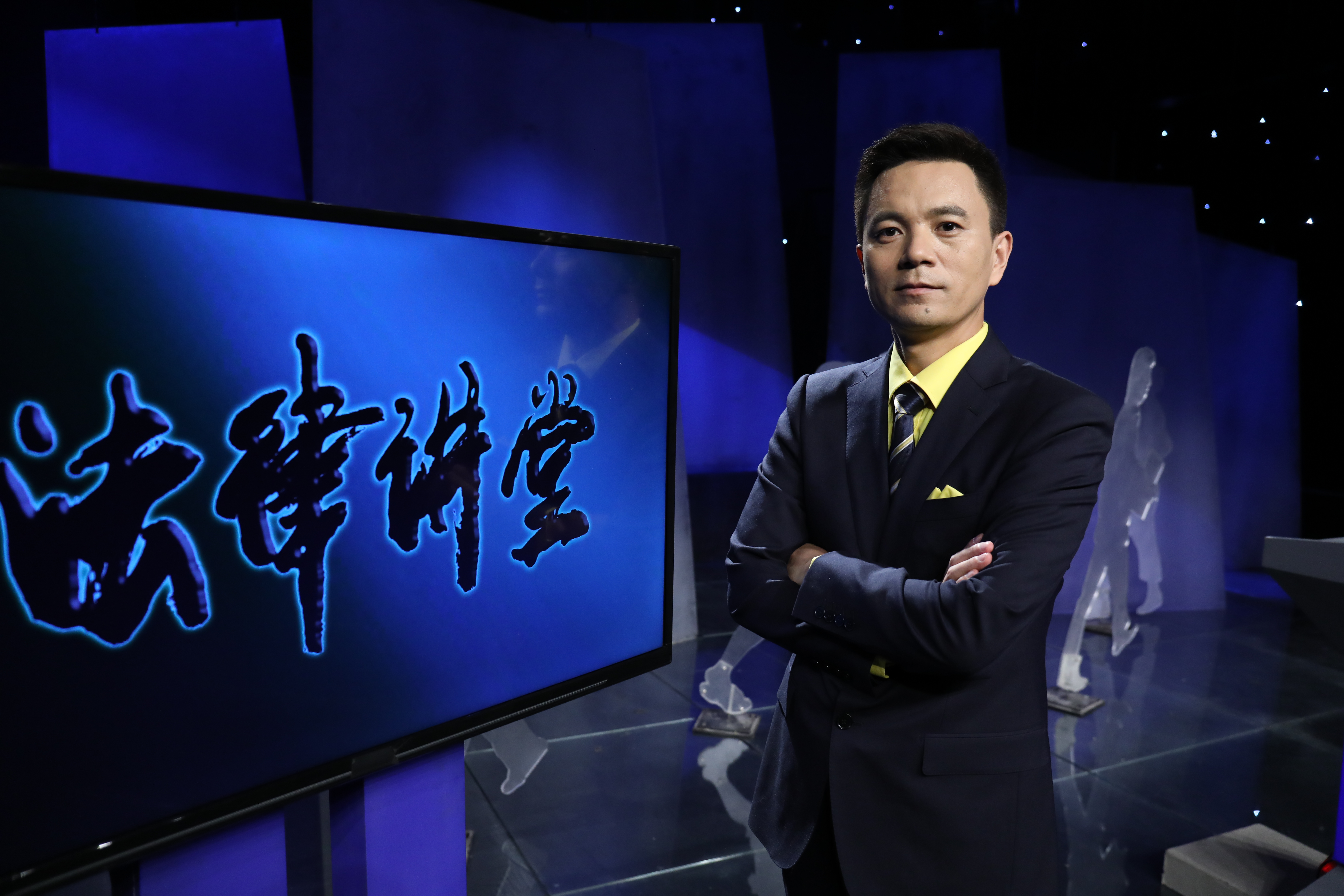 成功逆袭！青年律师管文军，从一名保安成为央视优秀主讲人