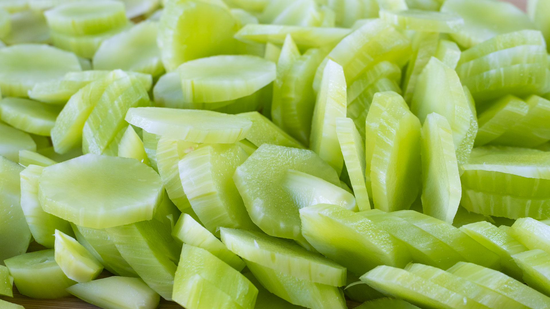 这10种蔬菜晒干后，比新鲜的还好吃！风味独特，生吃炖肉都好吃