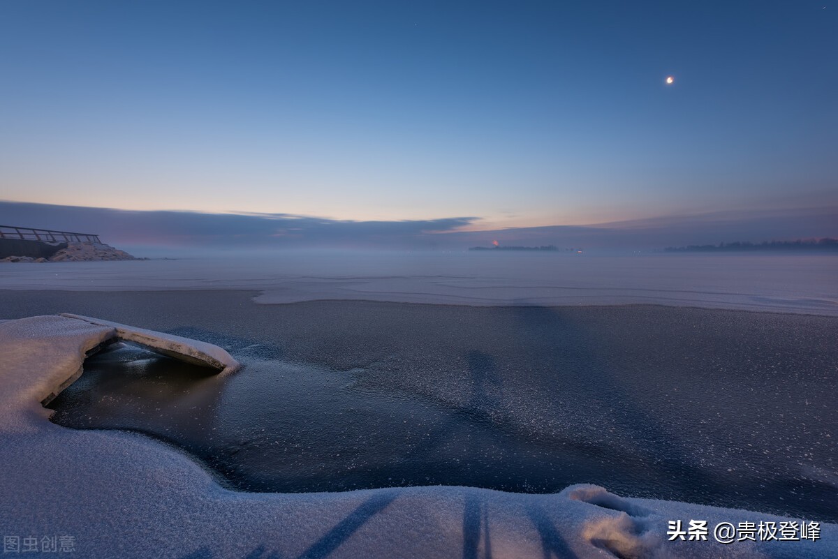 思君如满月，夜夜减清辉