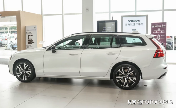 沃尔沃V60 T5低配实拍，售价38.99万无四驱，为打折做铺垫？
