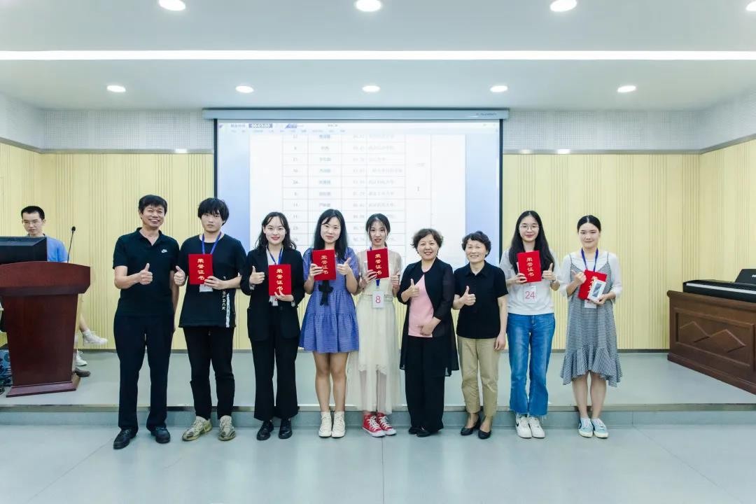 漂亮！名校云集，湖北女学霸脱颖而出，一举拿下“一等奖”！