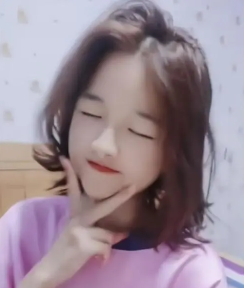 河南美女学霸火了，高考总分643数学满分，称不写数学题浑身难受