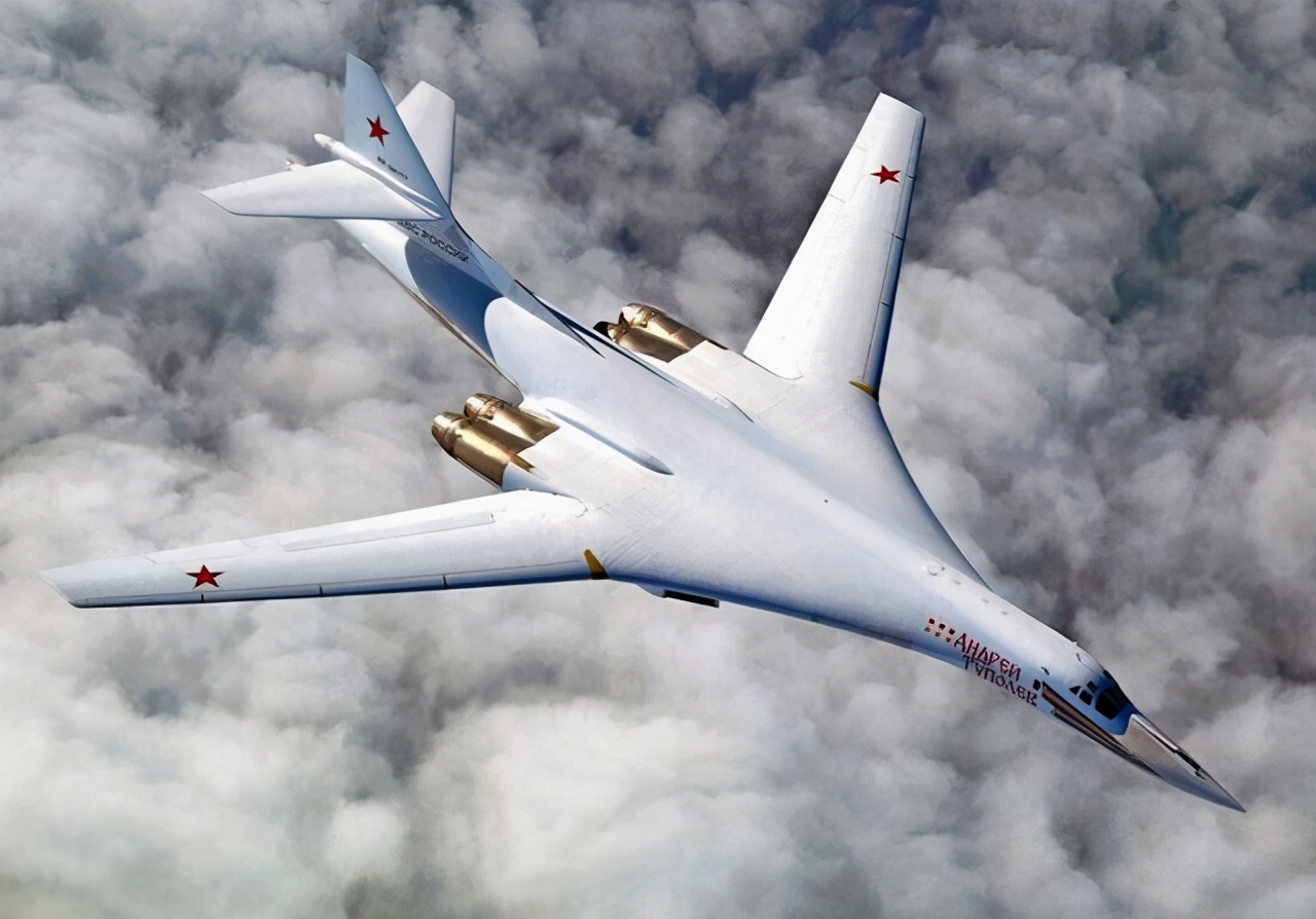轰-20、B-2、逆火，全球七大轰炸机王者，尊严只在剑锋之上