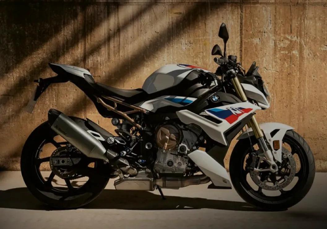 宝马S1000R正式上市，售价188900元起