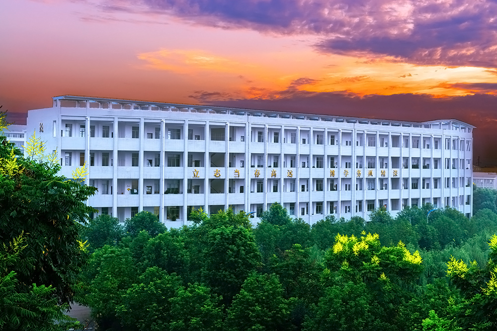 湖南常德声名远播的四所高中，对比去年的成绩，今年谁能夺得桂冠