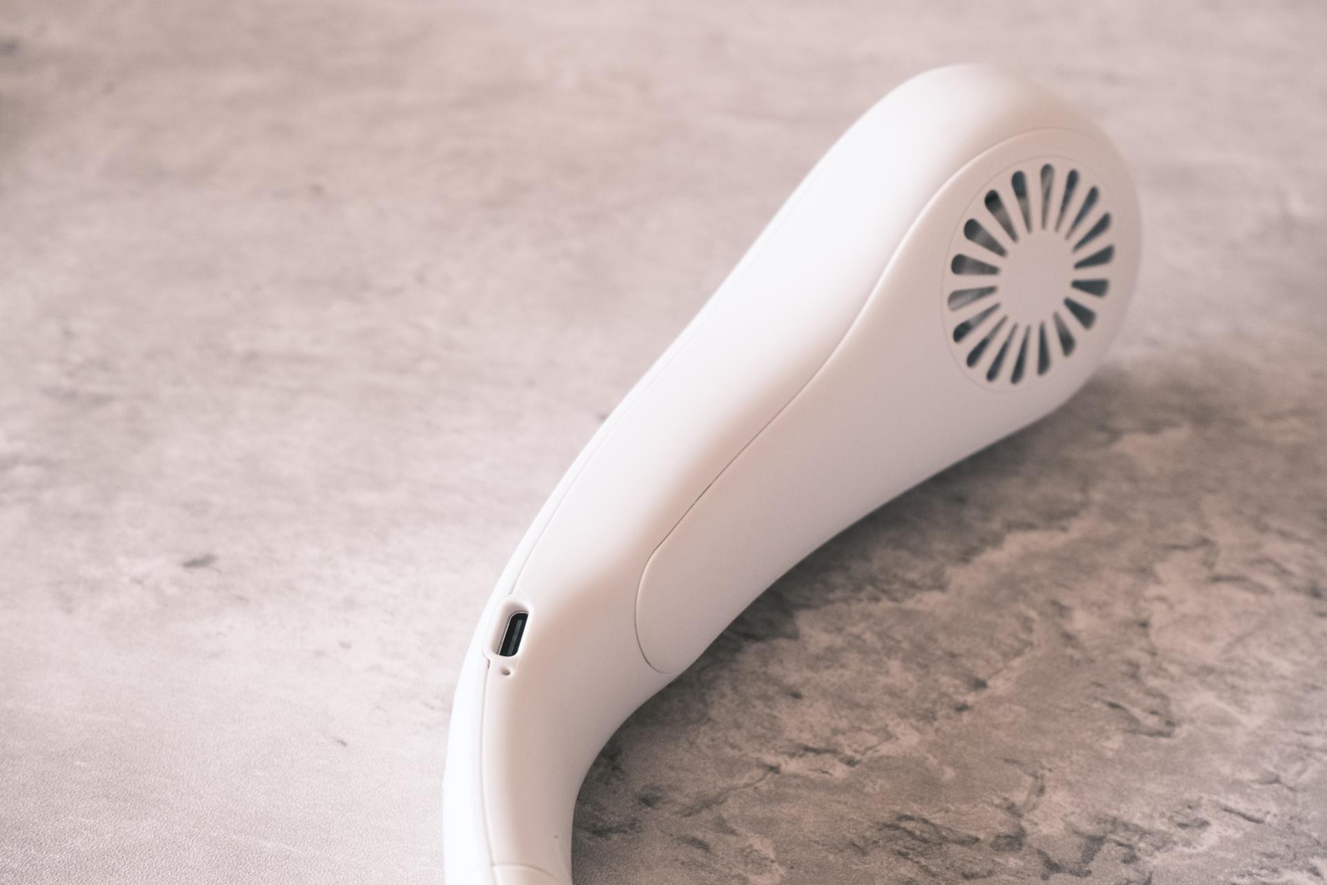 几素挂脖风扇使用体验：没有空调时的消暑利器