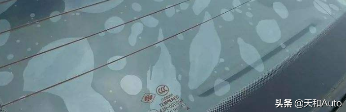 汽车后挡膜起泡怎么办？快速处理方法分享