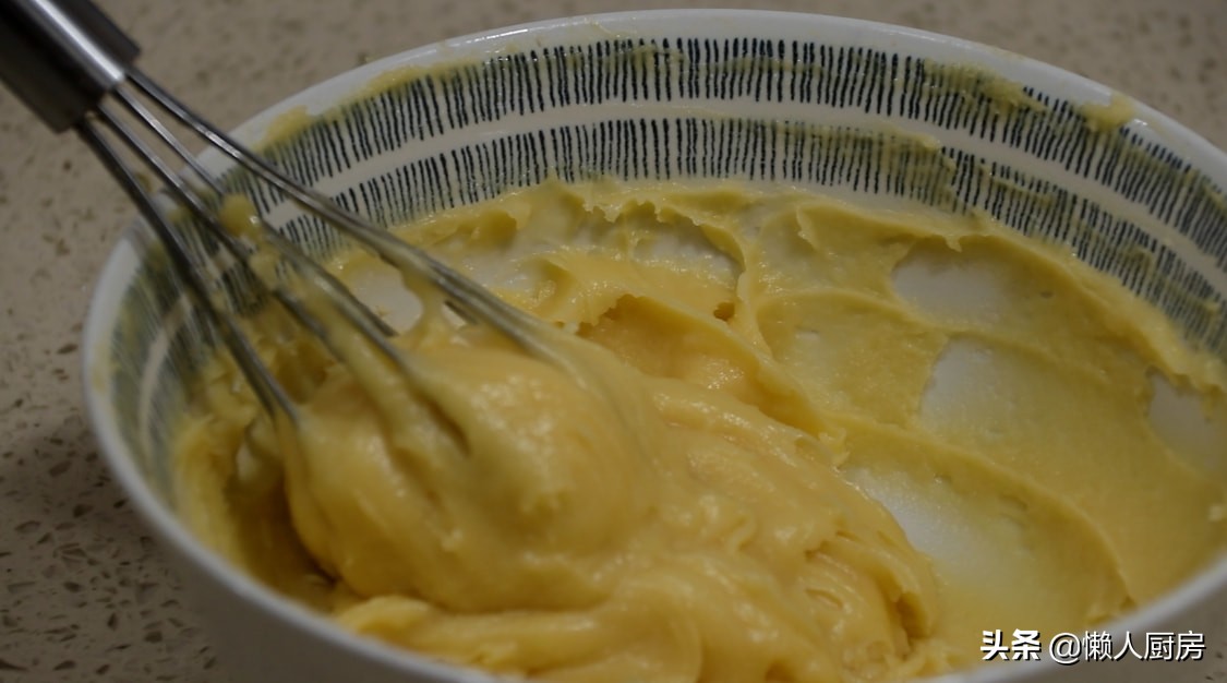 外国人最爱吃的小油条，我不用油炸的方法，吃起来外酥里软