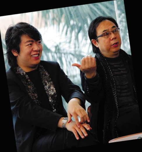 比起李云迪的自甘堕落，“钢琴王子”郎朗的清醒，真叫人佩服