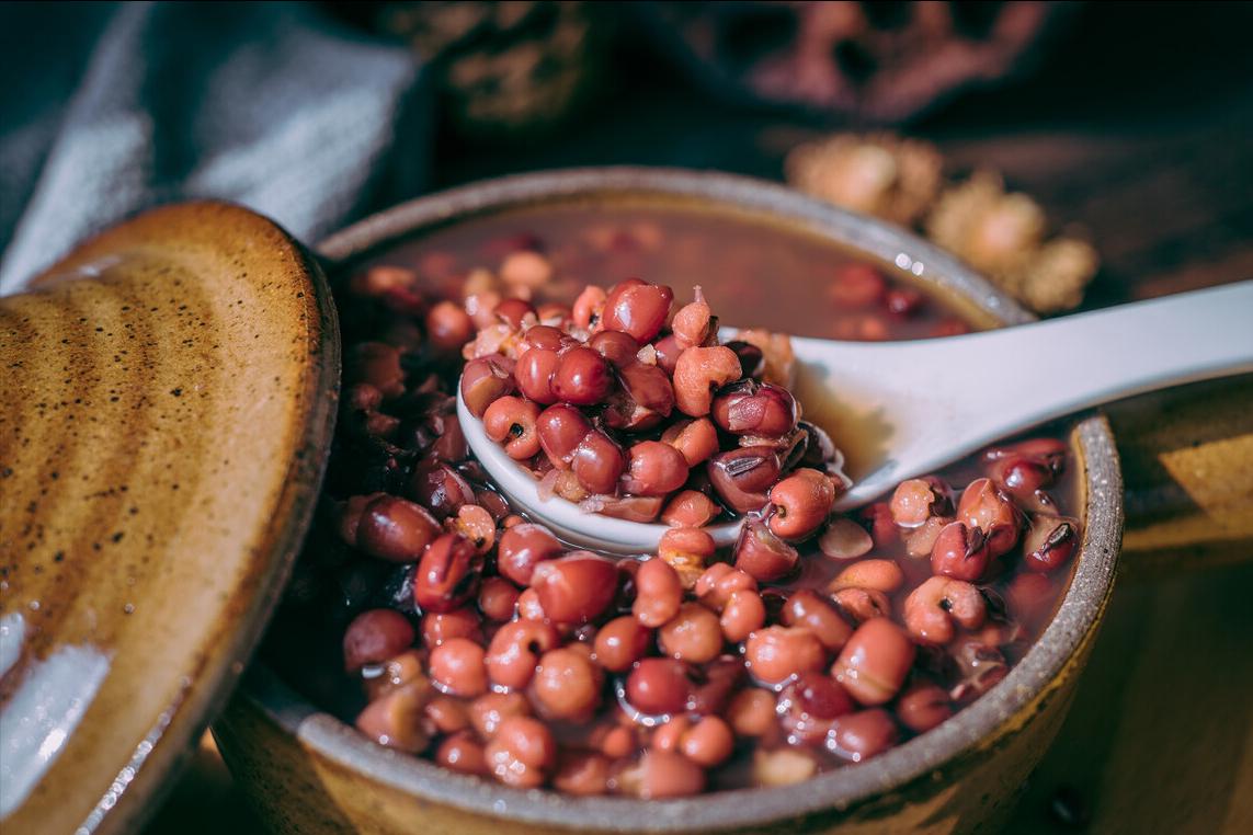 不管煮红豆还是绿豆，下锅之前记得多做1步，10分钟全煮烂