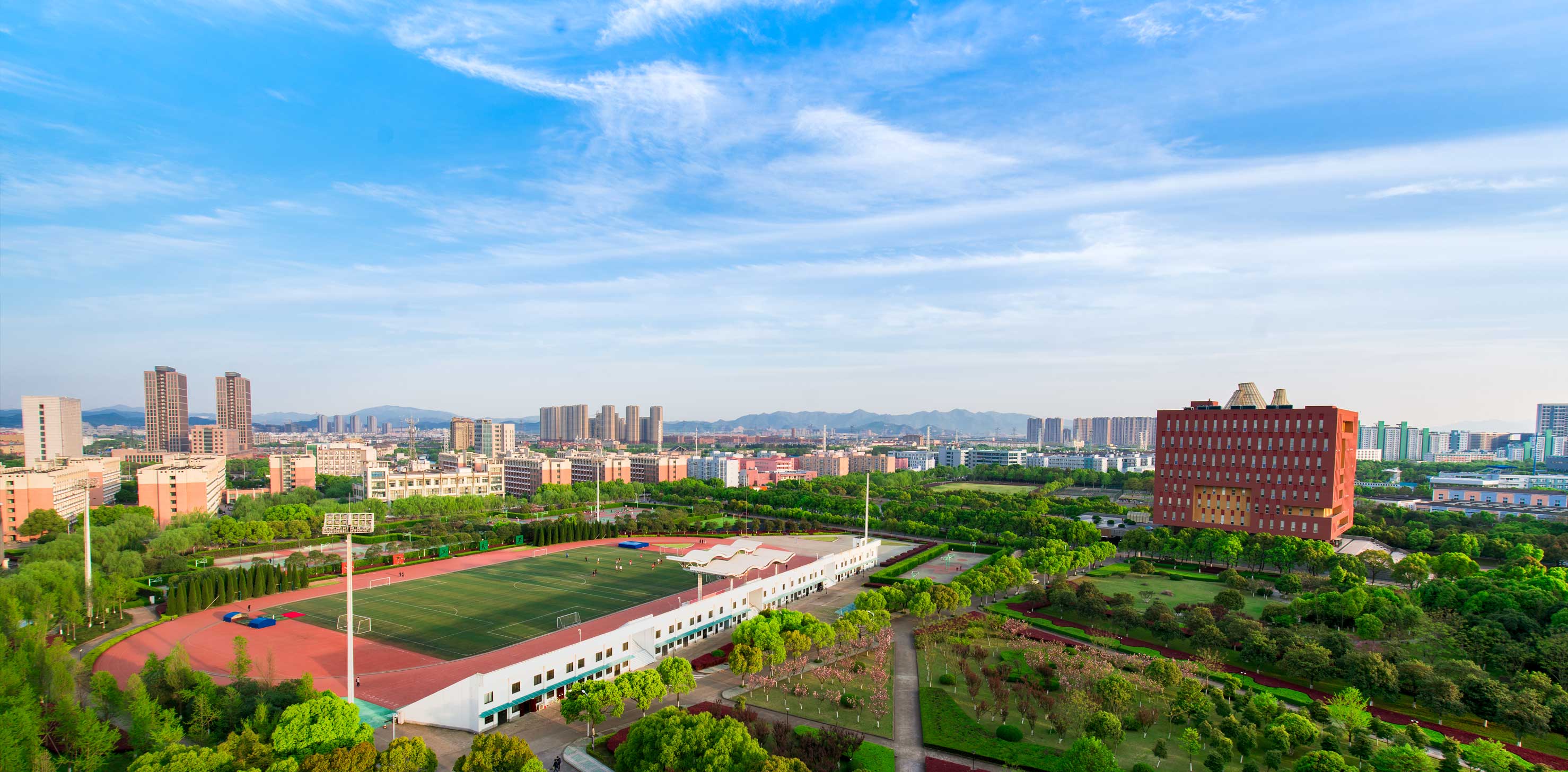 民办大学和独立学院排行榜：前几名引人瞩目，前途却仍然未知