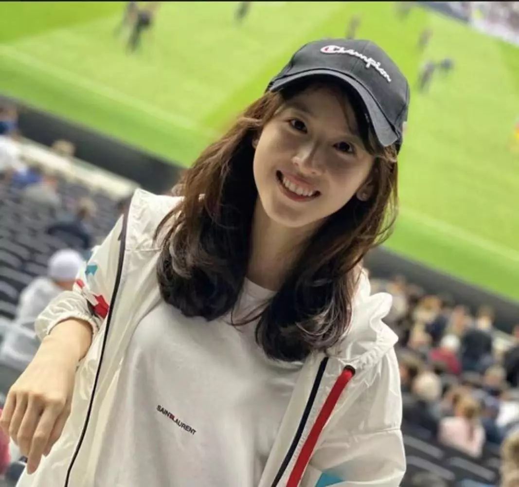 章泽天留学生活曝光：被误解10年的“奶茶妹妹”