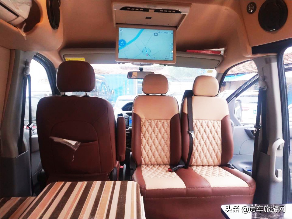 盟旅大通团圆版B型（短轴）房车中秋团圆价19.8万元，仅限5台