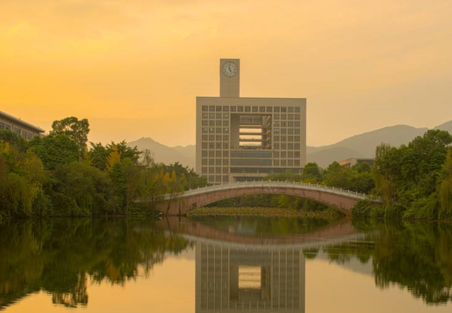 性价比很高的3所“师范大学”，二本就可录取，本地就业非常抢手