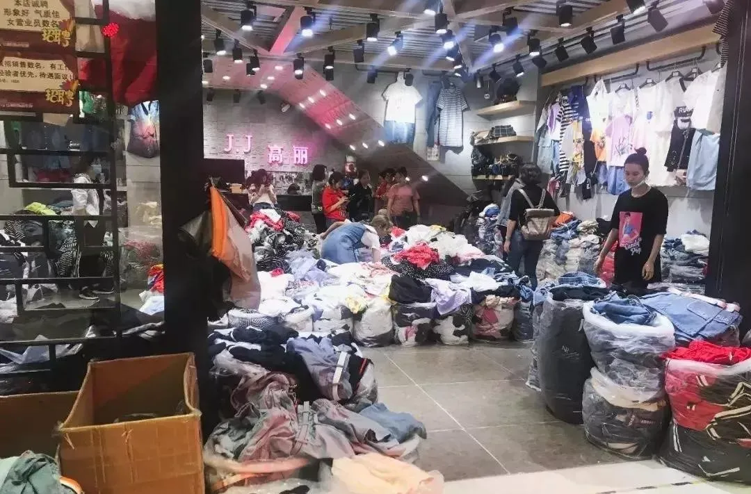 干货！3招教你服装店换季清货