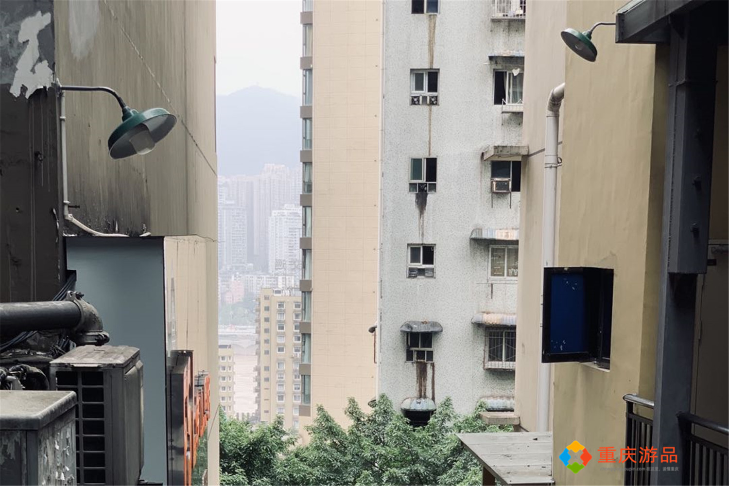 重庆车辆限行正式执行，工作日早晚高峰2小时，堵城能畅通吗？