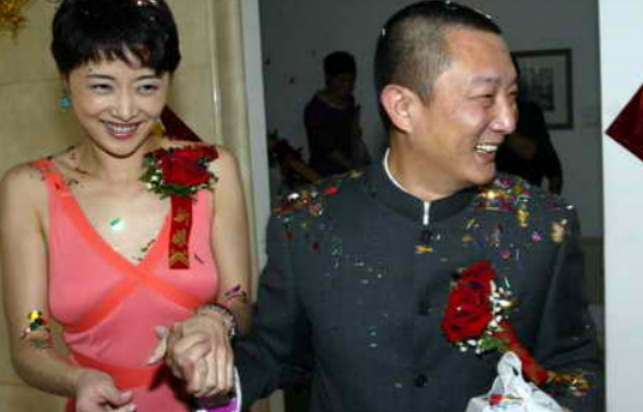 张若昀后妈刘蓓，带着二婚的孩子再嫁前夫，她的故事比想象中精彩