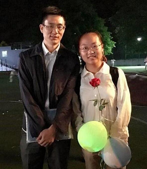 重庆状元谢欣颖高考726分，家长求教，谢爸说有“捷径”