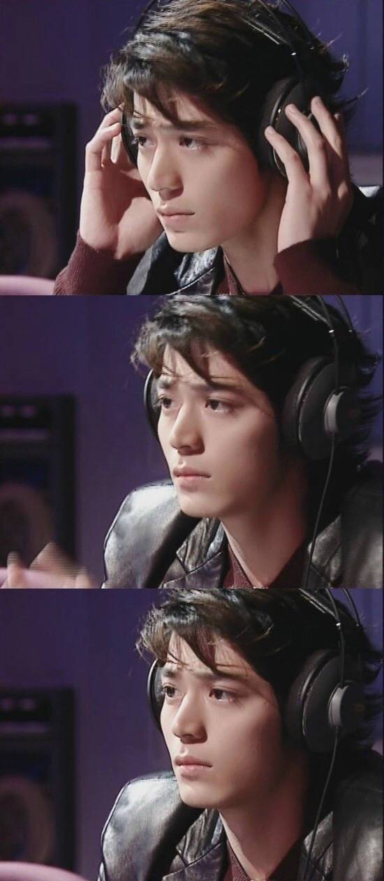 当年,霍建华的美貌是靠睫毛撑起来的吧?