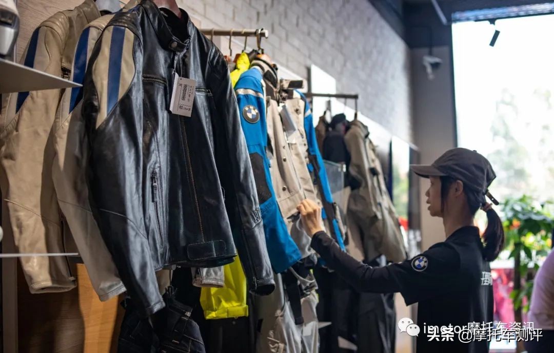「彩蛋」全国首家宝马摩托车服务中心落户佛山