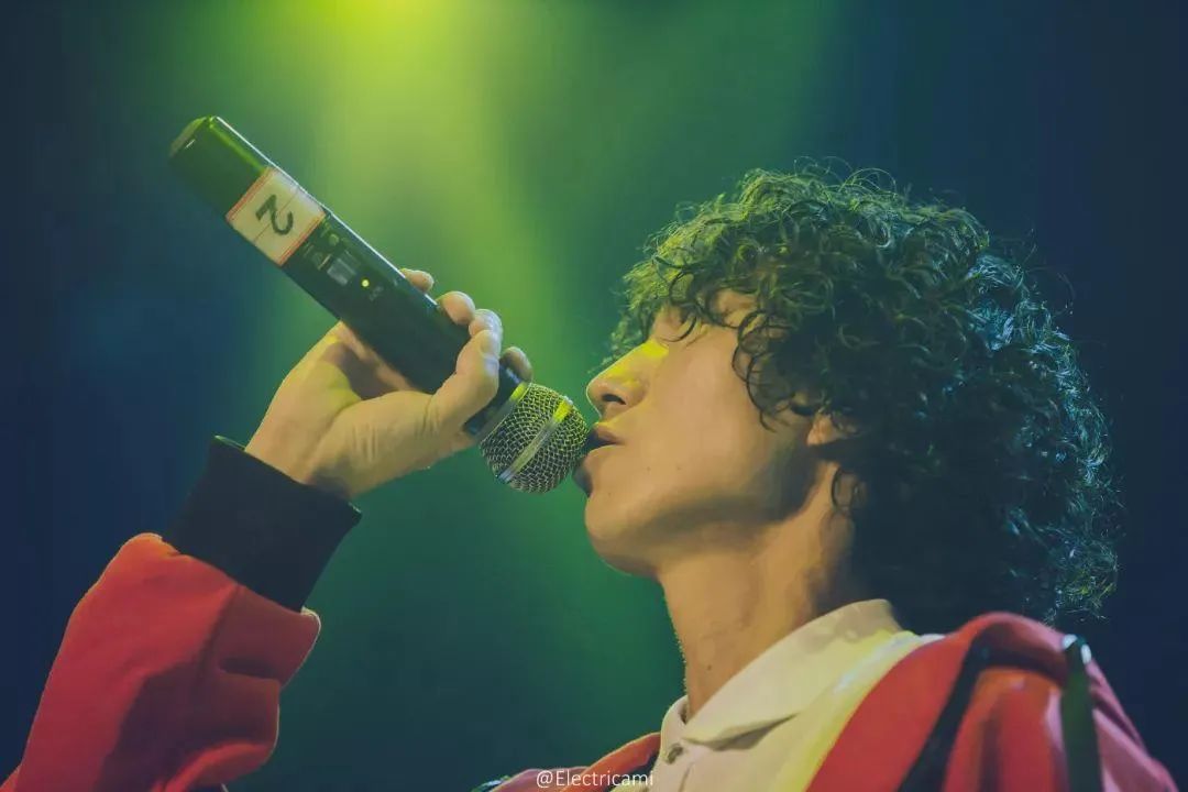 歌手庞麦郎被强制送医：关于精神分裂你至少需要知道这些