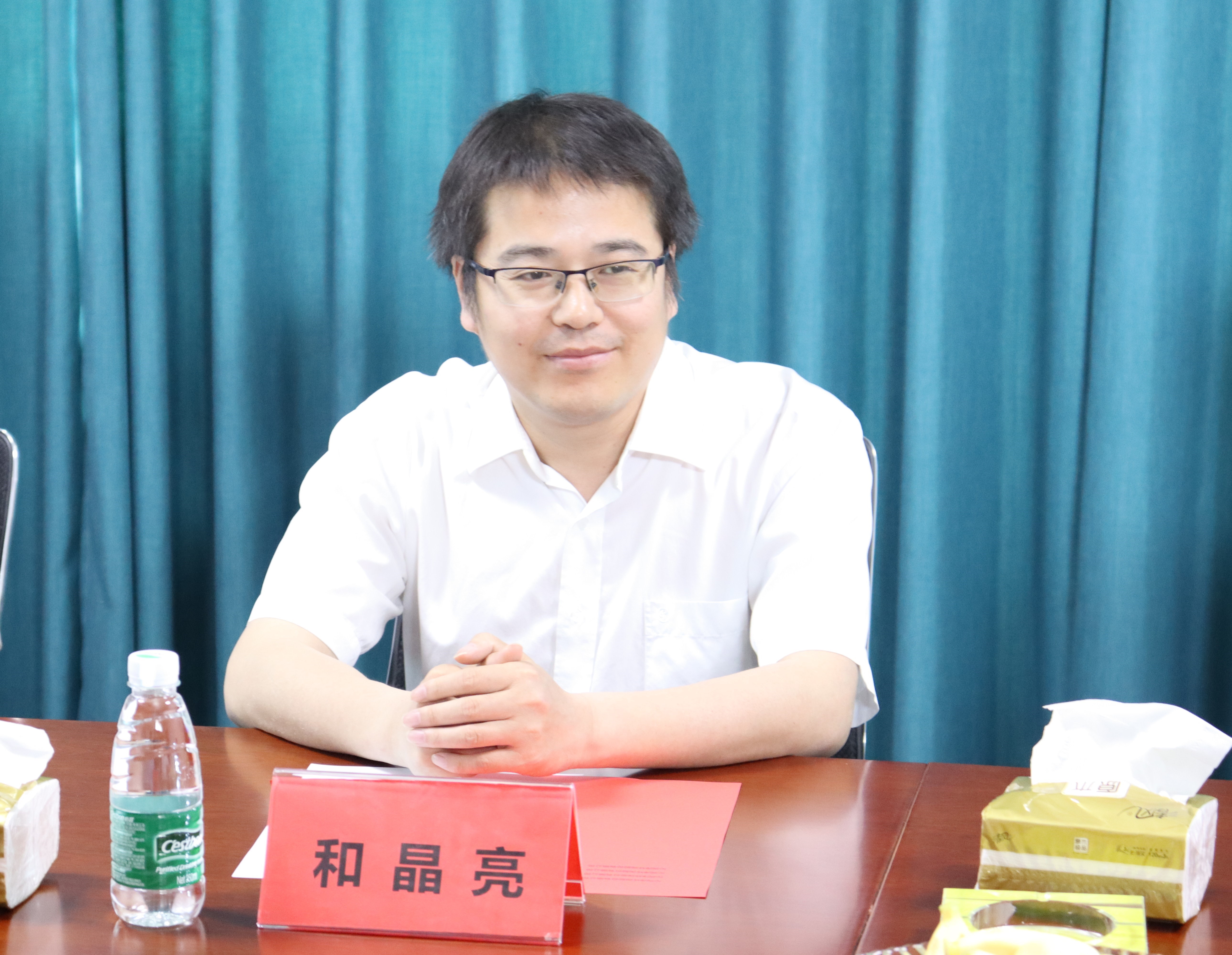 河南工程學(xué)院與沁潤澤環(huán)保簽署校企合作協(xié)議并授牌(圖2)