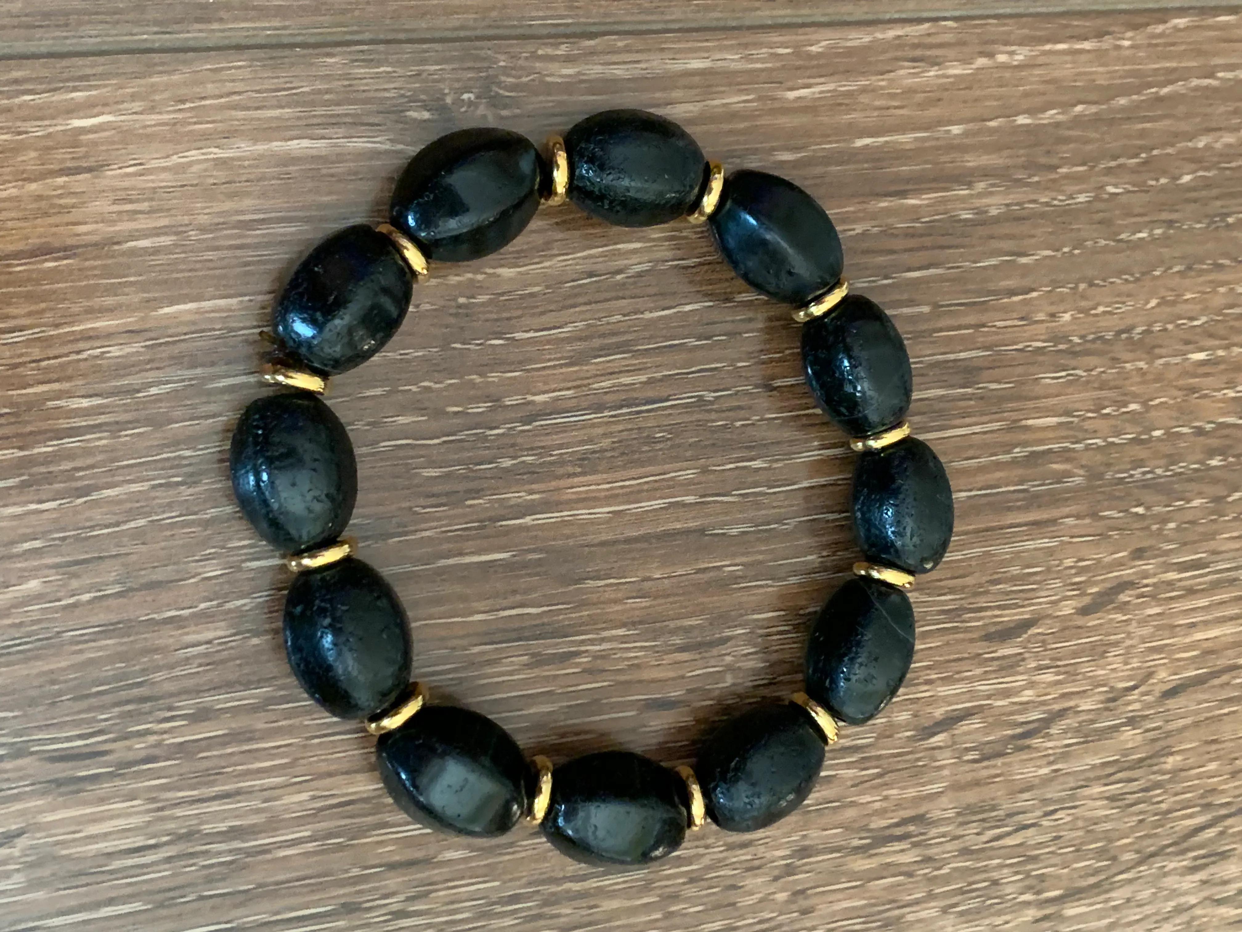 千年缠丝玛瑙手串