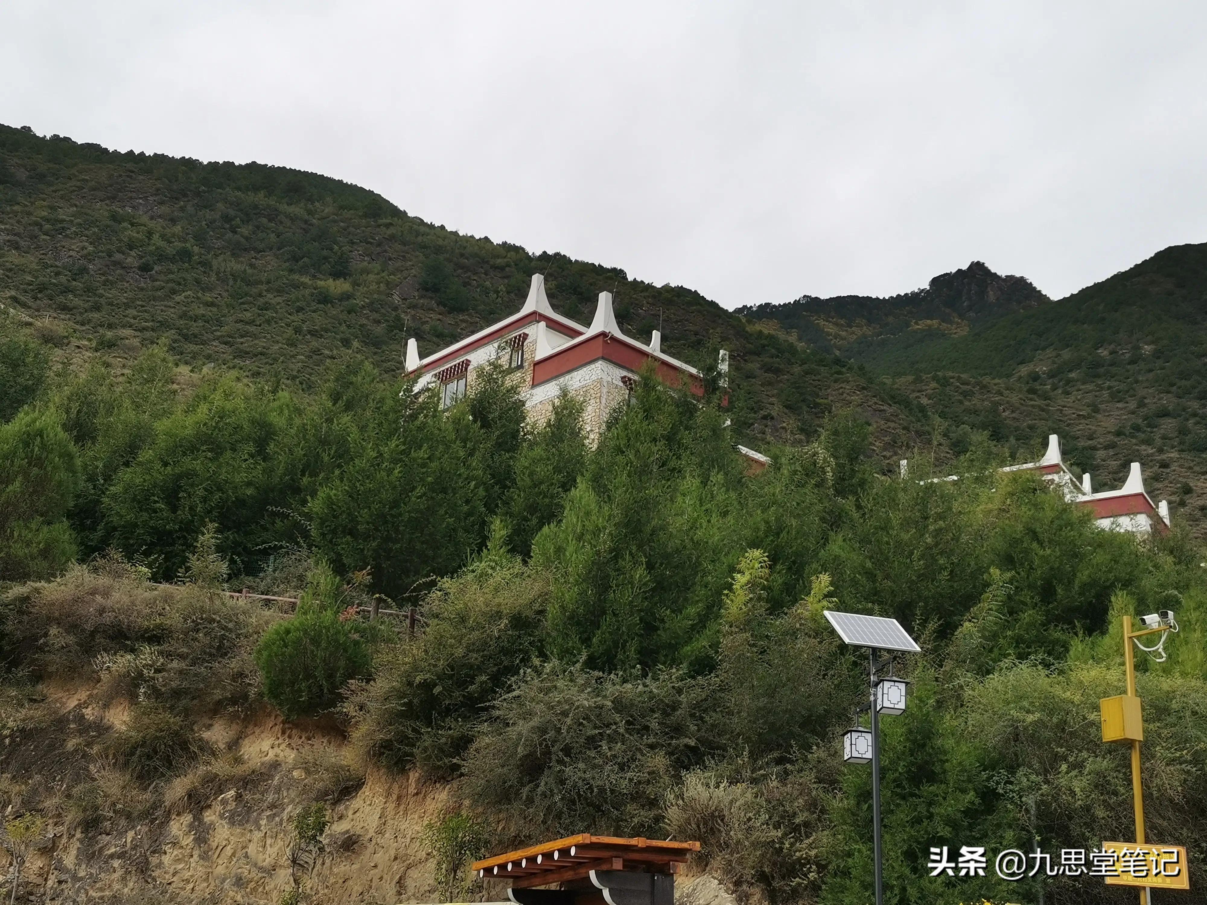 无边风景在路上；十月中下旬川西小环线，拍摄的唯美照片精选合集