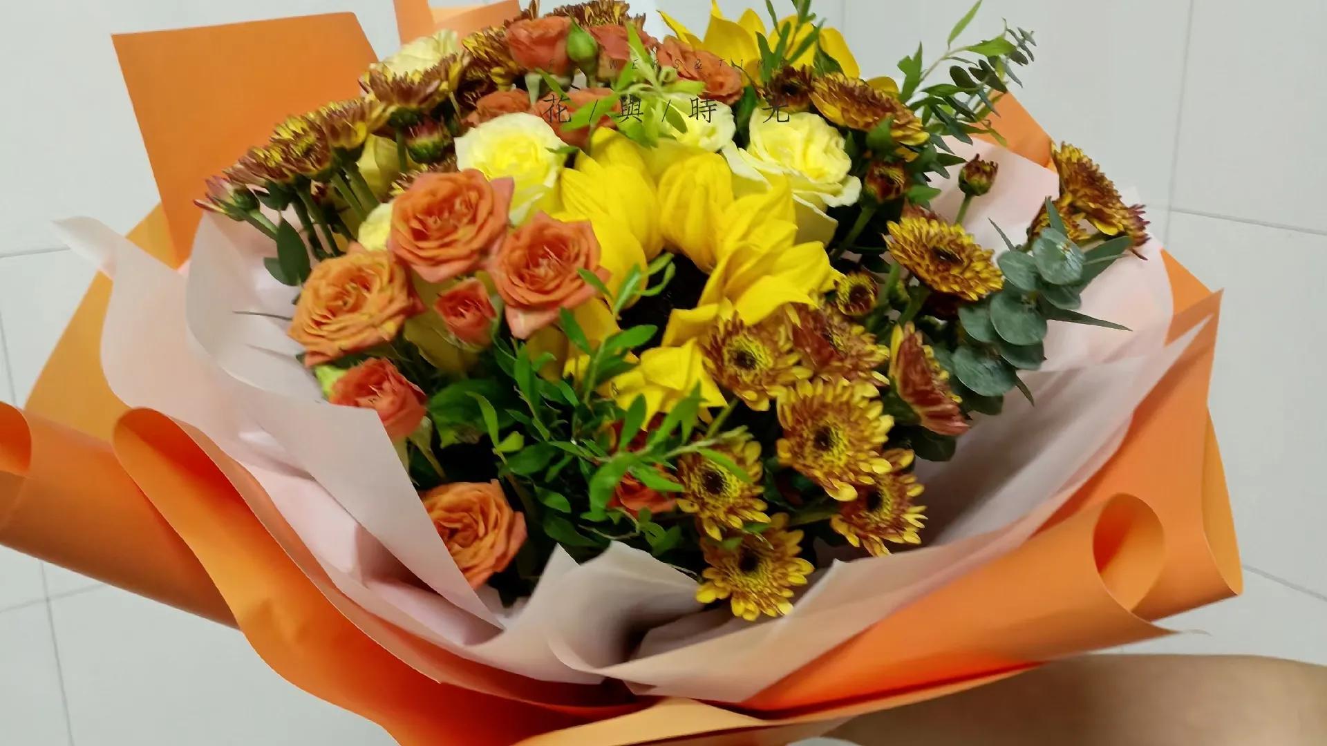 开花店到底挣不挣钱（1）