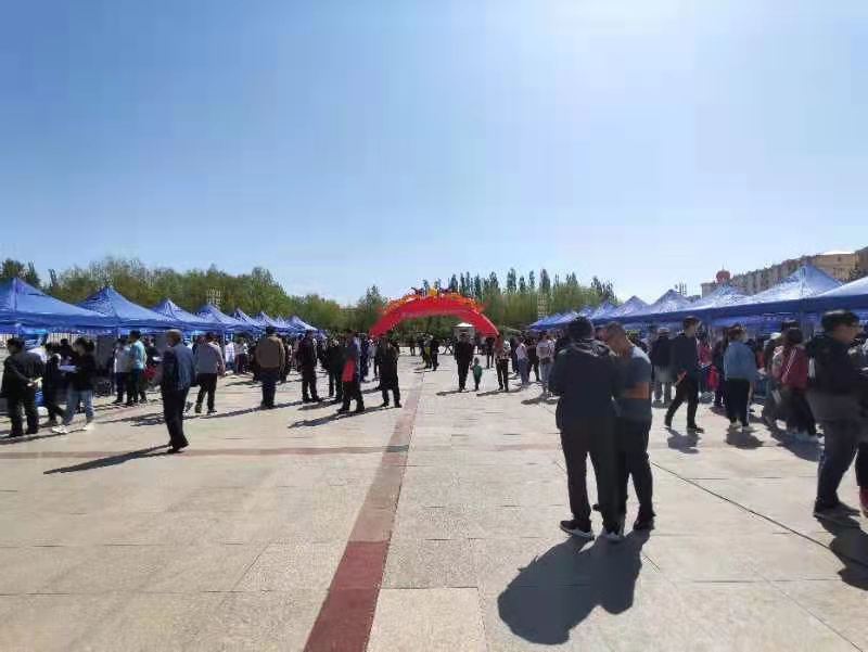 “金秋草原就在北疆”呼和浩特市分会场启动仪式暨现场招聘活动17日启动