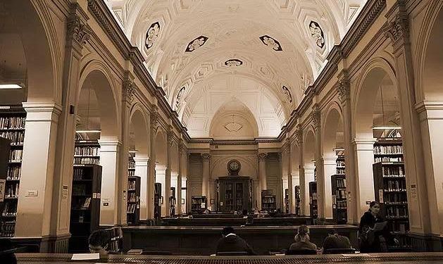 为什么“大学堕落症”频发？因为不上进的成本太低