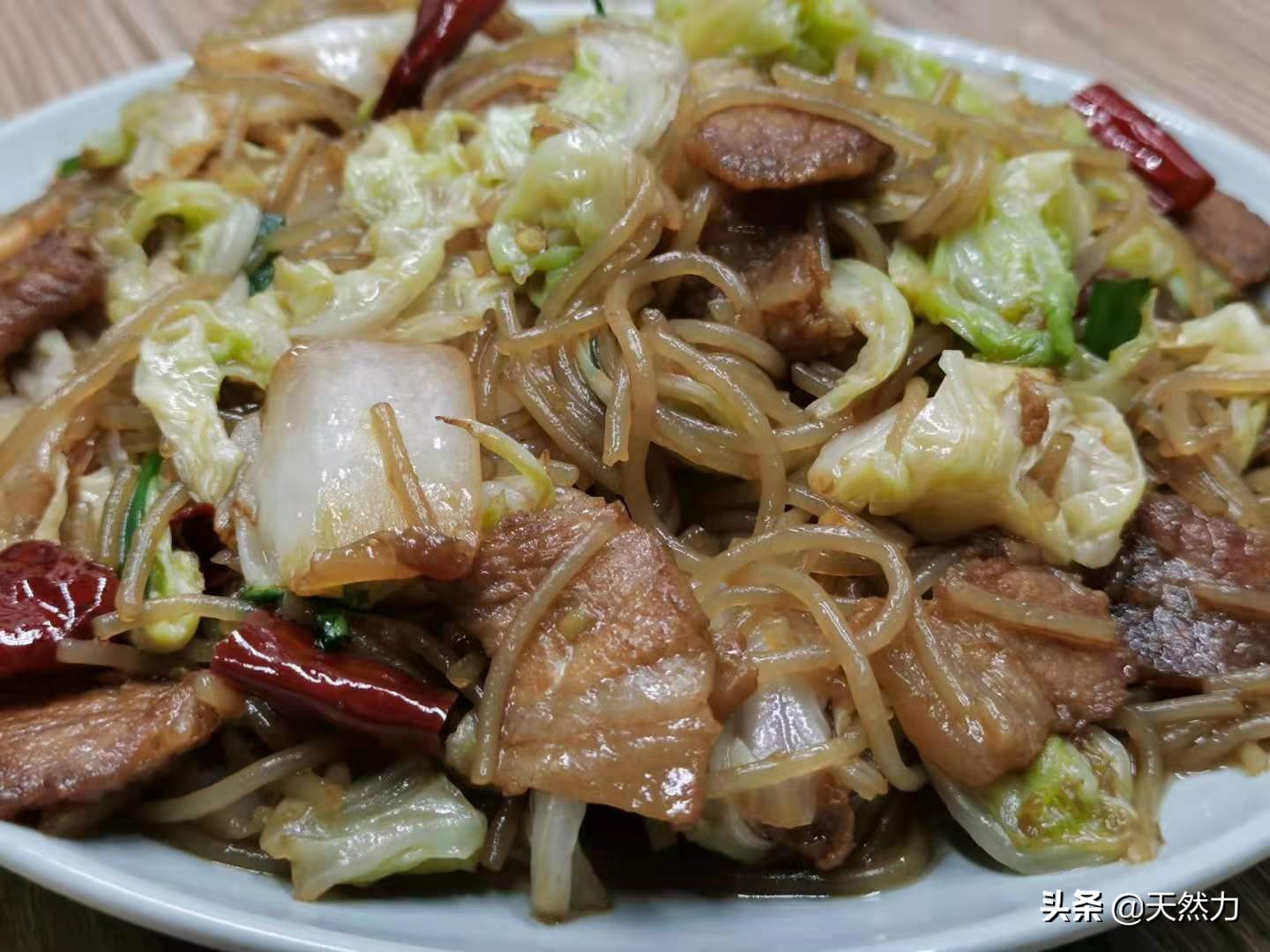 白菜猪肉炖粉条家常做法
