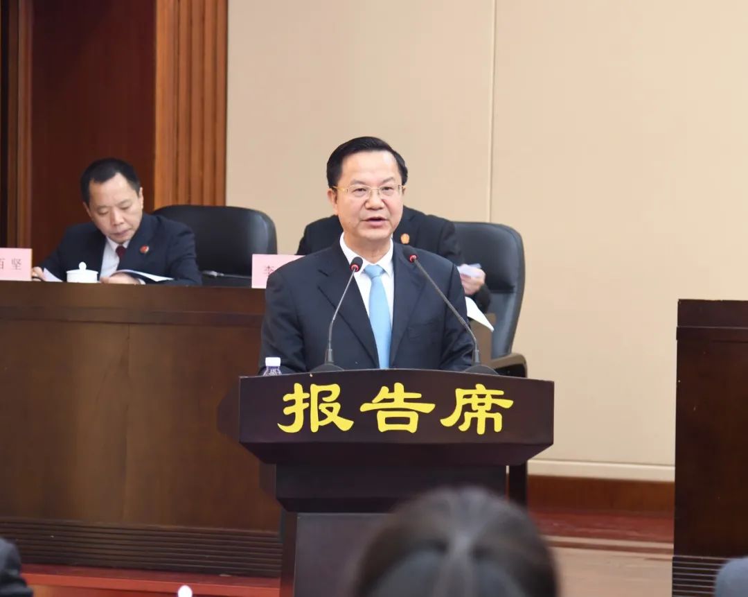 ​市五届人大常委会第四十八次会议举行第一次全体会议