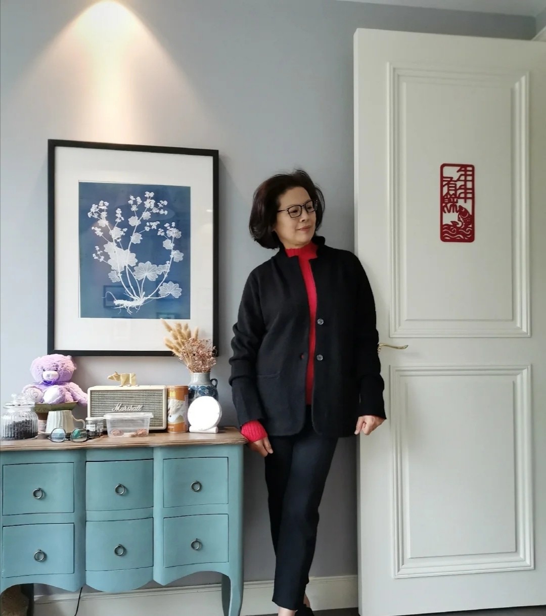 既然已经老气，那就从容面对，不装嫩不做作，穿出优雅搭出时尚感