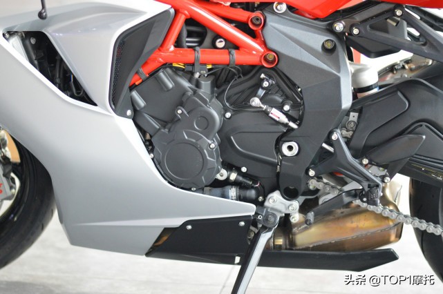 最贵的中量级跑车之一 MV Agusta F3到店实拍