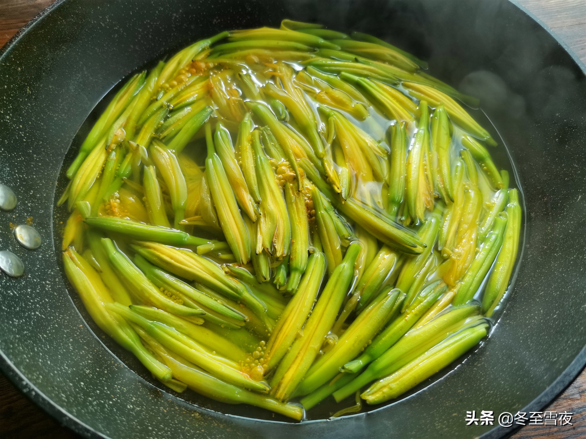 新鮮黃花菜的做法,新鮮黃花菜的做法大全