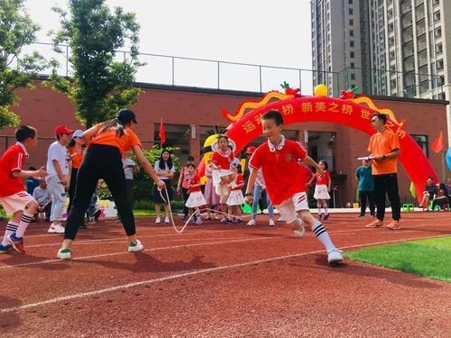 万万没想到！一年学费20万，在重庆上个小学也太贵了吧