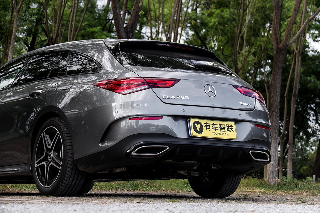 对于颜值这件事我觉得奔驰cla shooting brake完全有和大哥cls