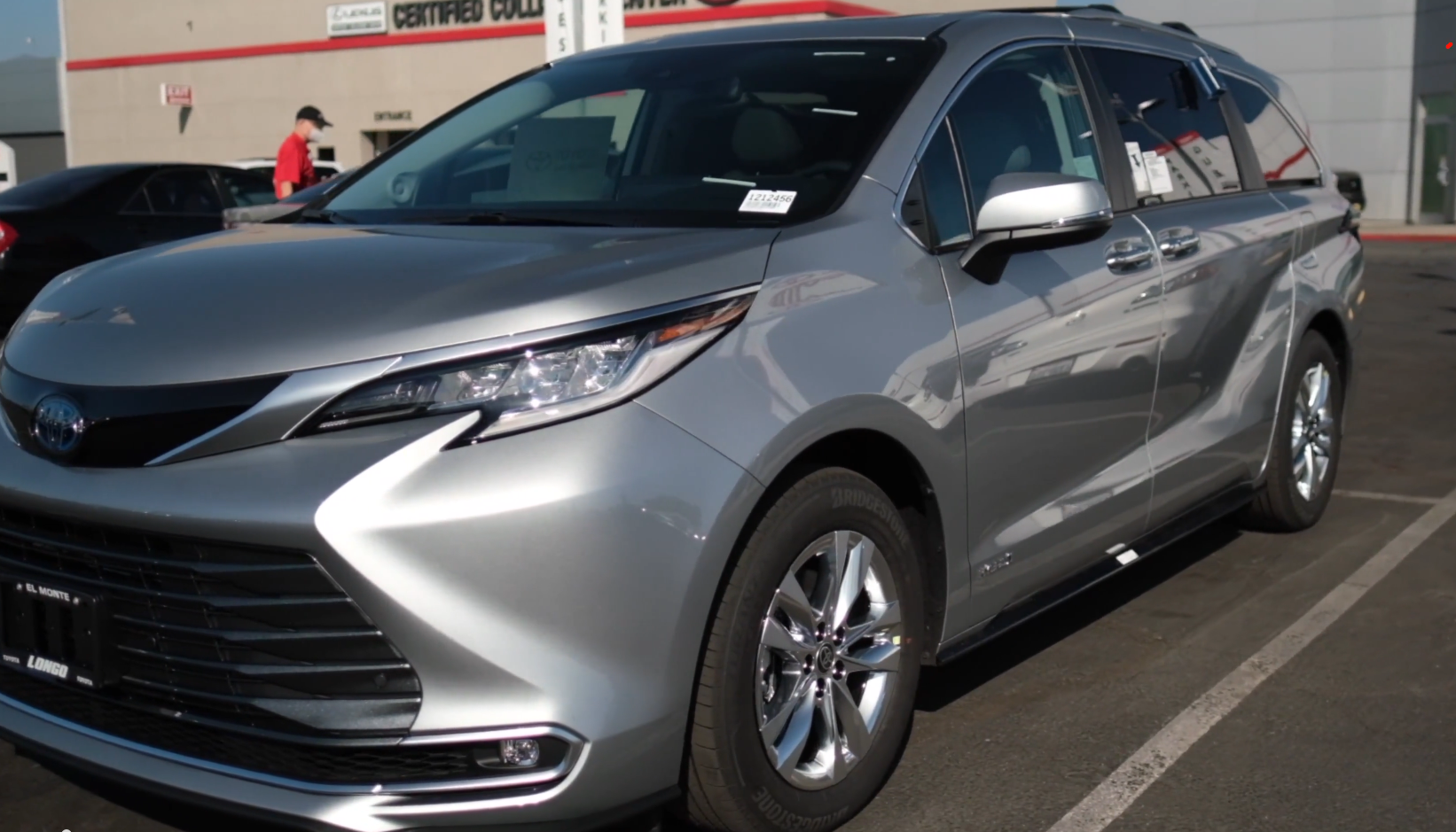 塞纳多少钱国产丰田