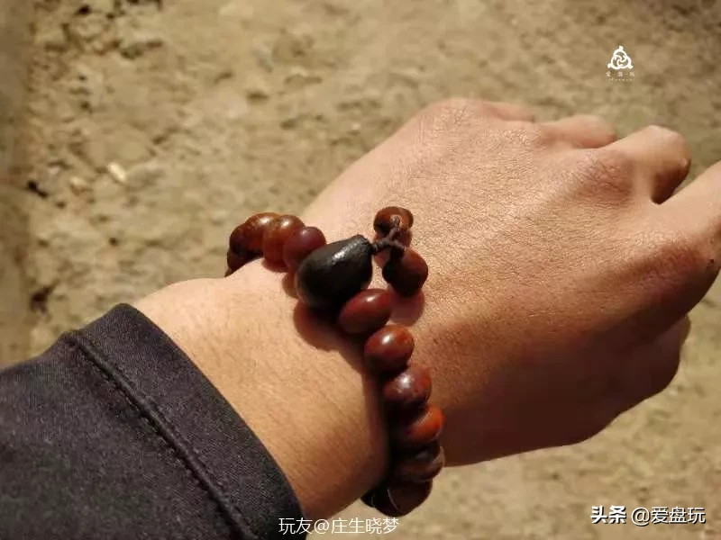 好看又不贵，但拉风！这17种小众手串，你玩过几种