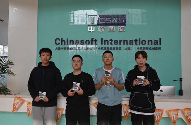 頒獎時間丨秋游打卡活動頒獎啦，掌聲歡呼響起來