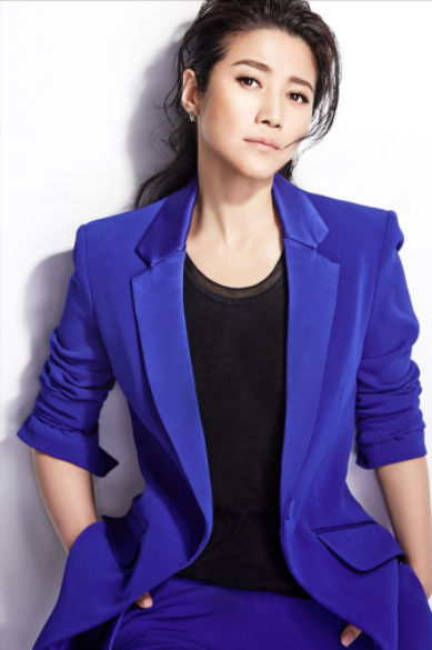 想必无人不知无人不晓了吧,而这部里的女主李宝莉的扮演者就是颜丙燕