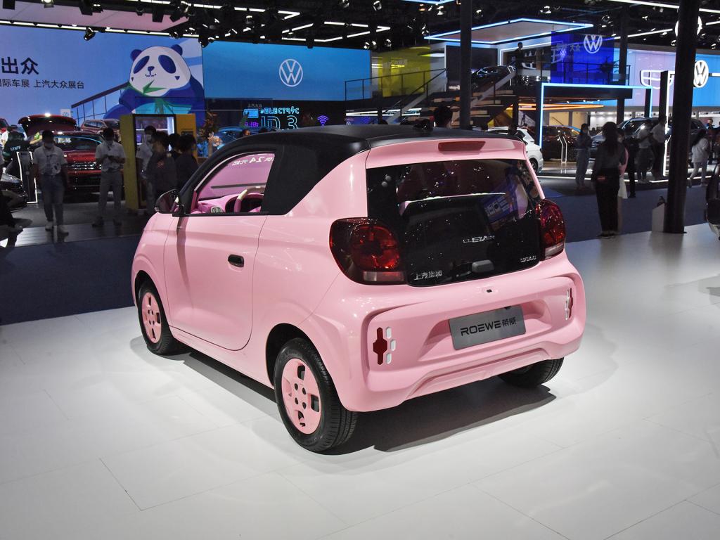 内饰比外观更粉,科莱威clever改装版亮相