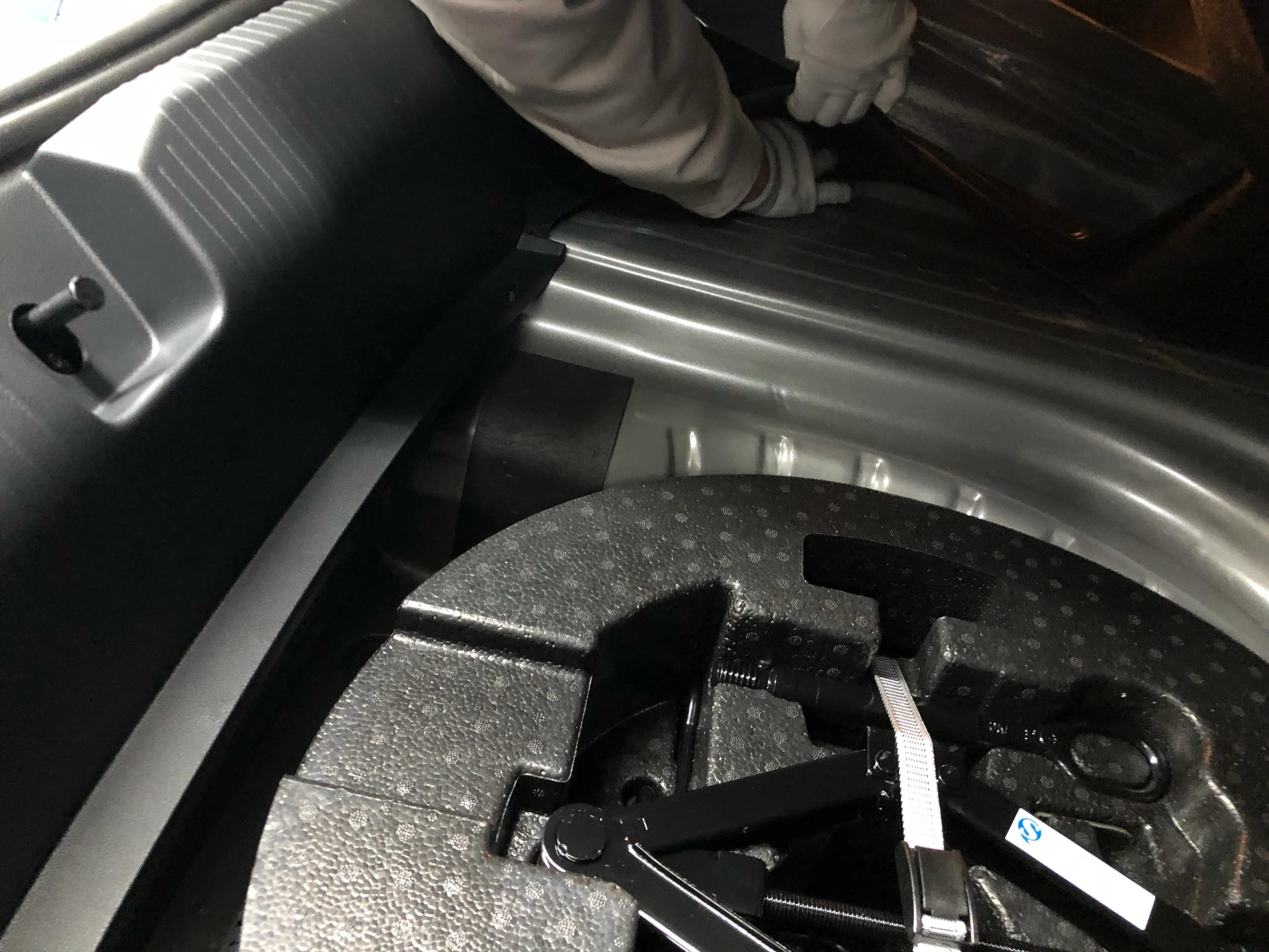 新车出厂前密封性检测!你不知道的漏雨标准!