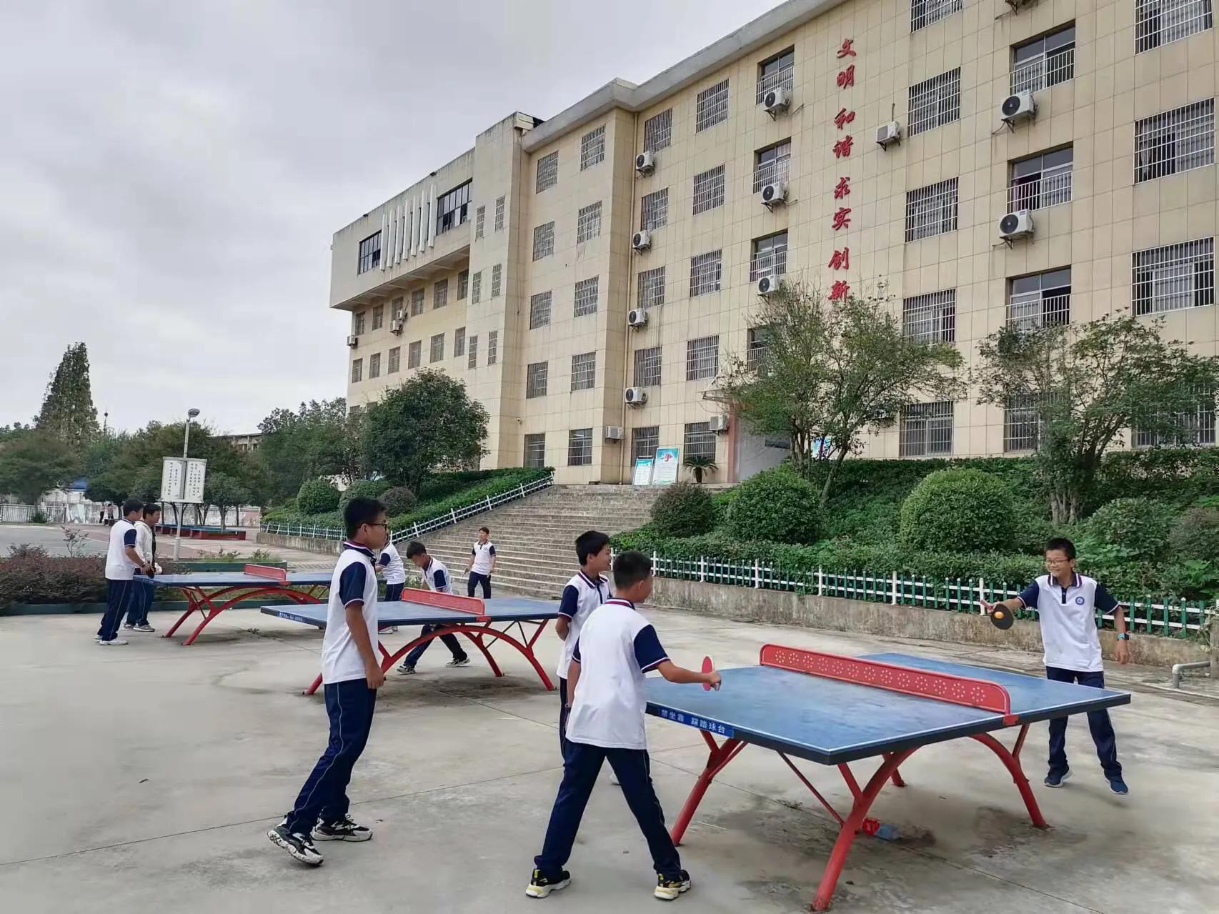 “双减”落地，看黄冈实验中学如何跑出加速度